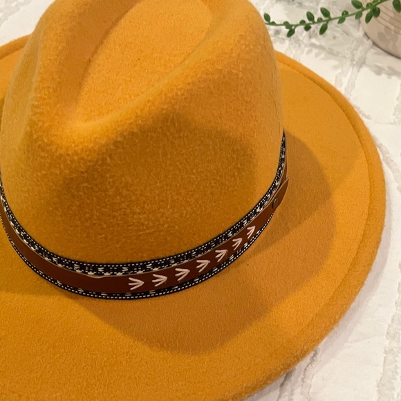 Mustard Color Fedora - Picture 5 of 7